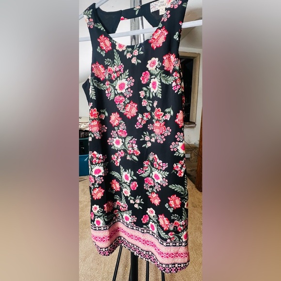 Pink Republic Flower Print Shift Dress Red & Pink - Picture 6 of 9